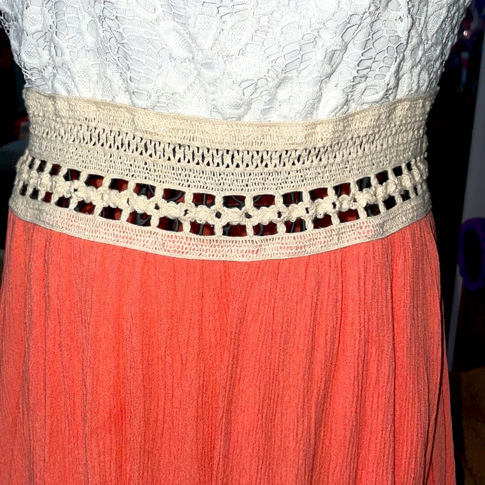 Dress - Picture 3 of 3